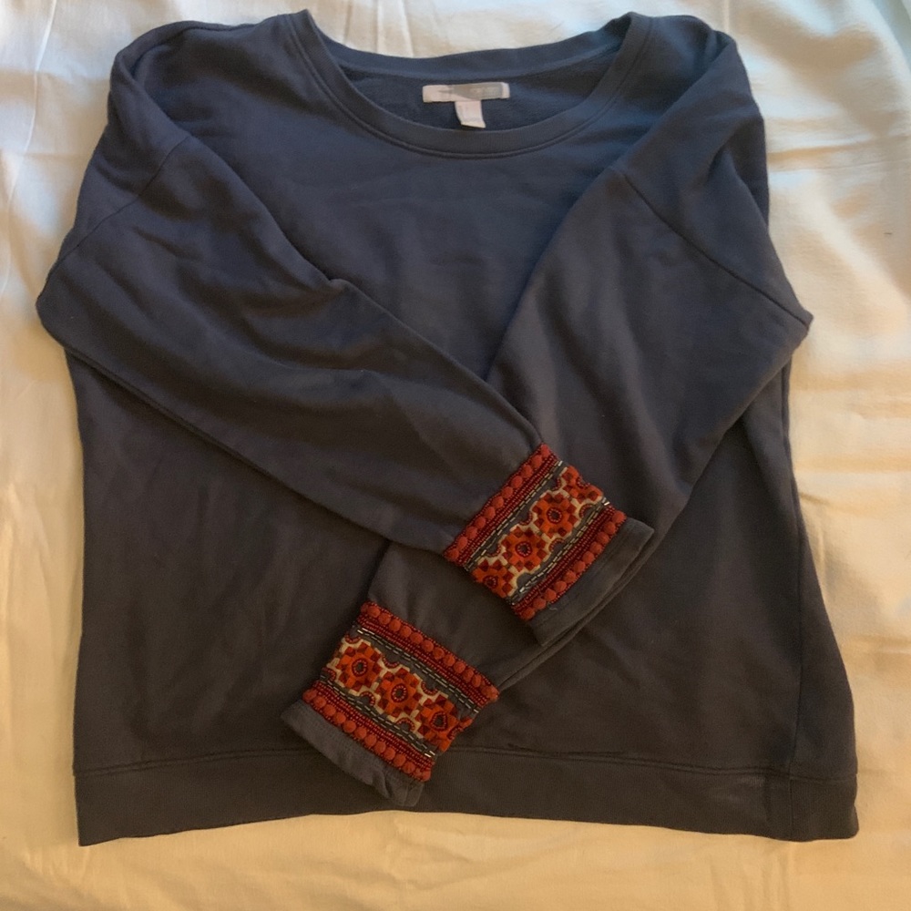Forever 21 Contemporary gray/blue crewneck